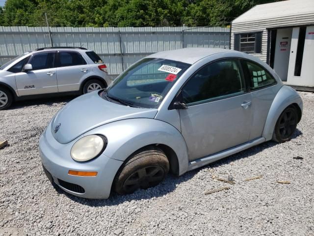 2010 Volkswagen New Beetle