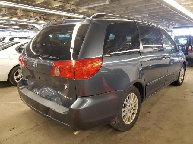 2007 Toyota Sienna XLE