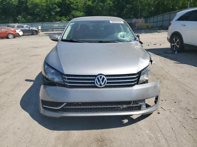 2012 Volkswagen Passat SE