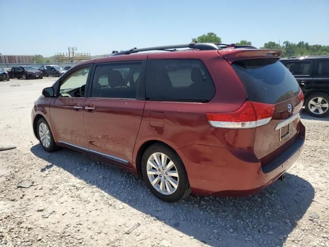 2012 Toyota Sienna XLE