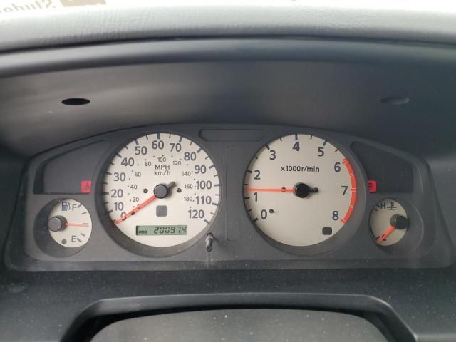 2000 Nissan Pathfinder LE