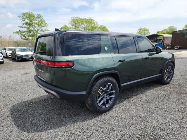 2023 Rivian R1S Adventure