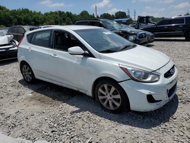 2012 Hyundai Accent GLS