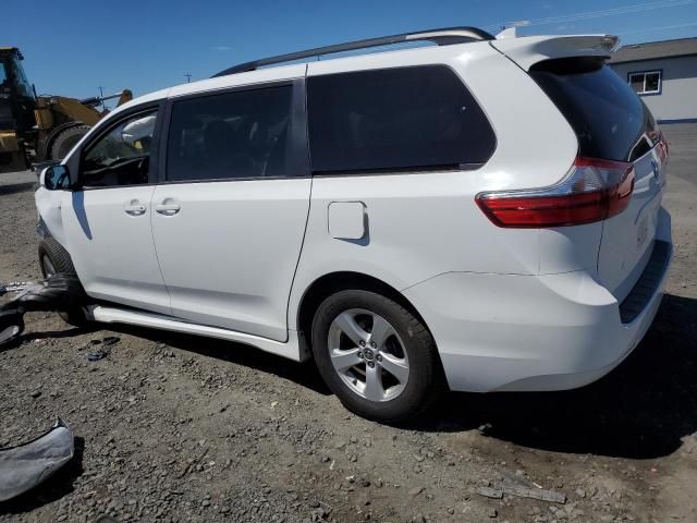 2020 Toyota Sienna LE