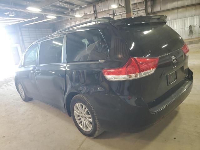 2013 Toyota Sienna XLE