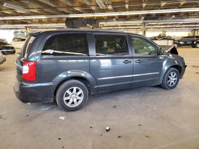 2012 Chrysler Town & Country Touring