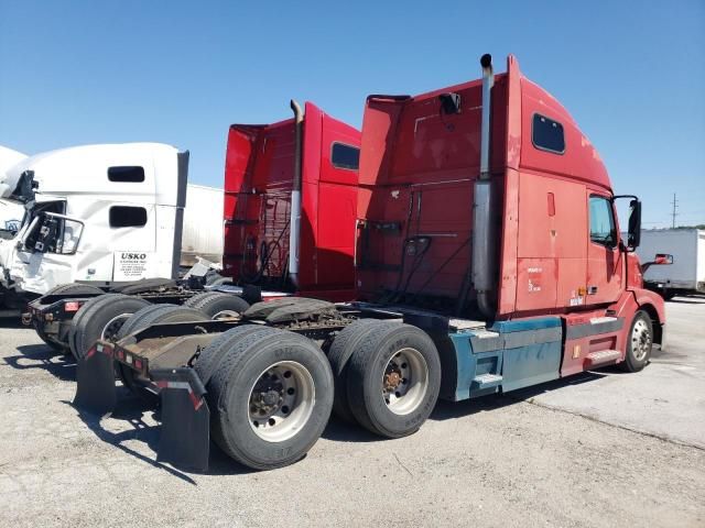 2005 Volvo VN VNL