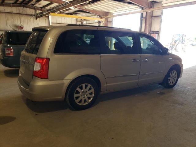 2012 Chrysler Town & Country Touring L