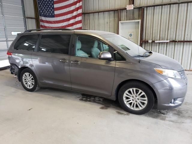 2014 Toyota Sienna XLE