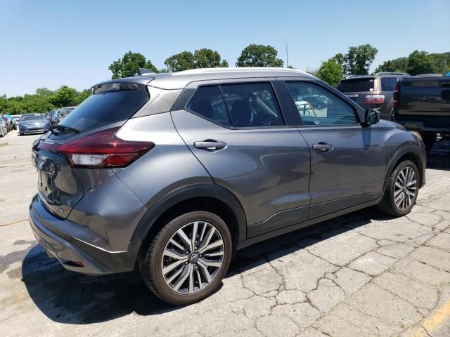 2022 Nissan Kicks SV