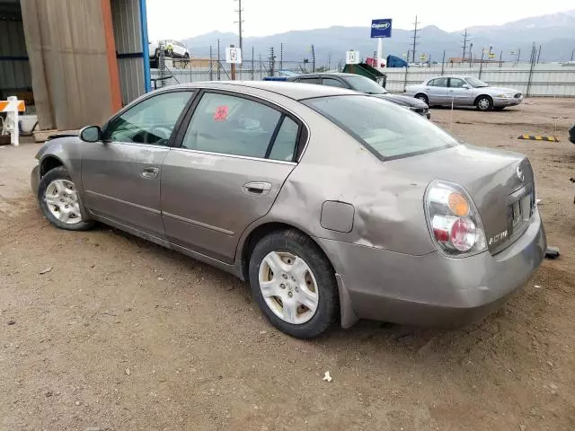 2004 Nissan Altima Base