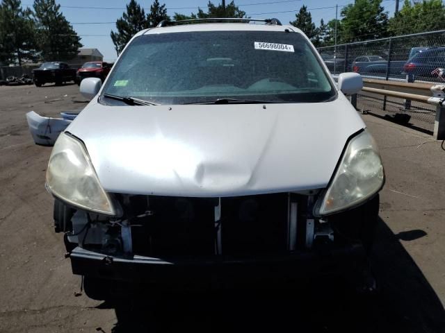 2008 Toyota Sienna XLE