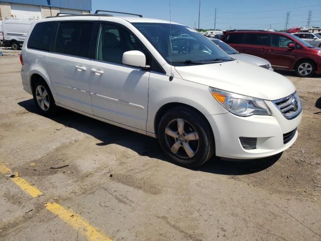 2011 Volkswagen Routan SE