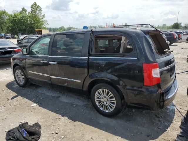 2015 Chrysler Town & Country Touring L