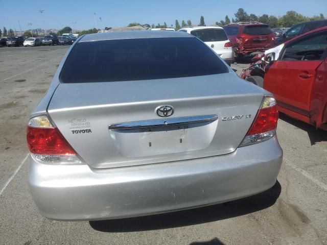 2005 Toyota Camry LE