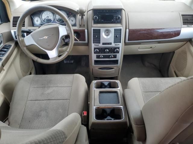 2010 Chrysler Town & Country Touring