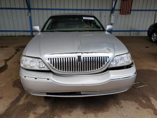 2004 Lincoln Town Car Ultimate