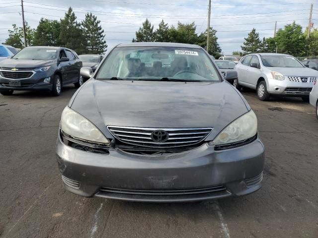 2005 Toyota Camry LE