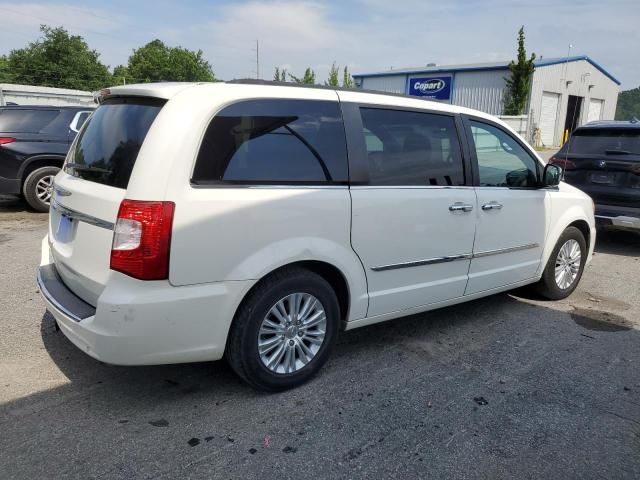 2012 Chrysler Town & Country Touring L