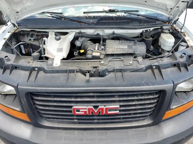 2011 GMC Savana G2500