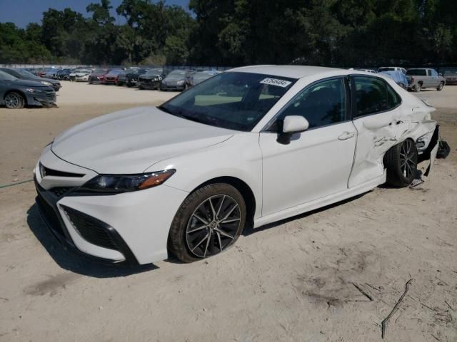 2021 Toyota Camry SE