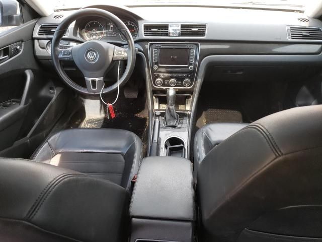 2013 Volkswagen Passat SEL