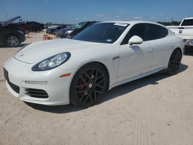 2014 Porsche Panamera 2