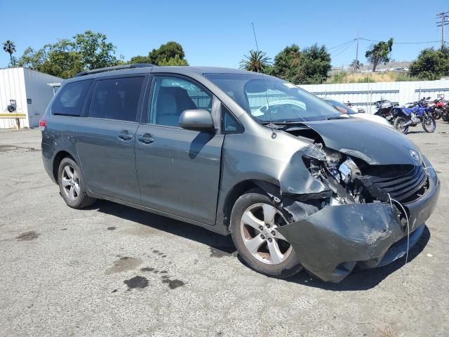 2012 Toyota Sienna LE