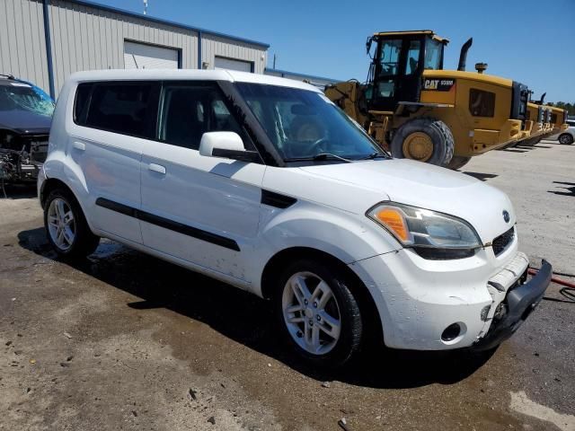 2010 KIA Soul +