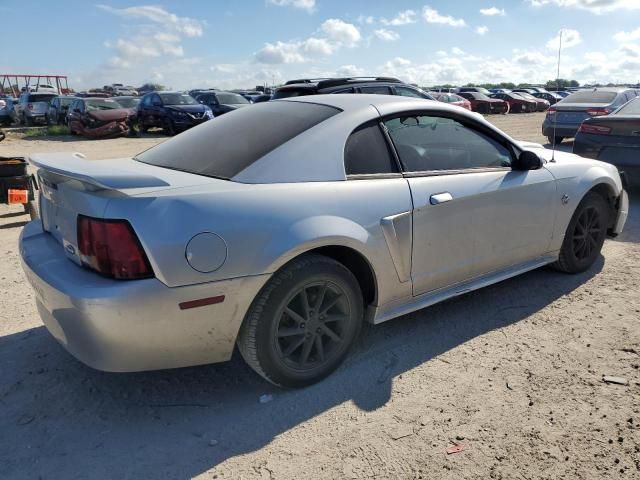 2004 Ford Mustang