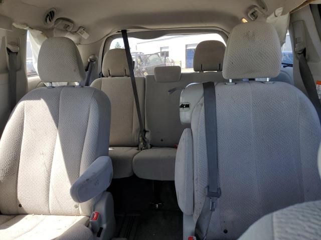 2012 Toyota Sienna LE