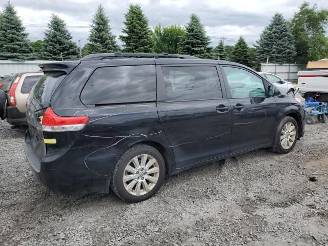 2013 Toyota Sienna LE