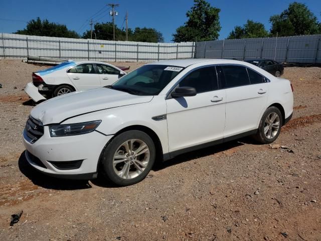 2015 Ford Taurus SE