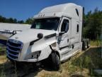 2019 Freightliner Cascadia 126