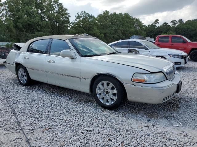 2006 Lincoln Town Car Signature