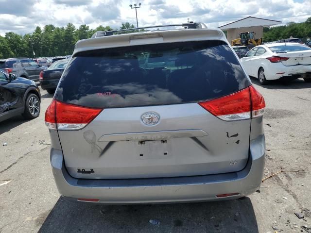 2013 Toyota Sienna LE