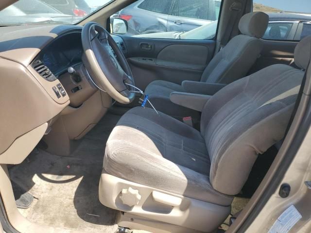 2001 Toyota Sienna CE