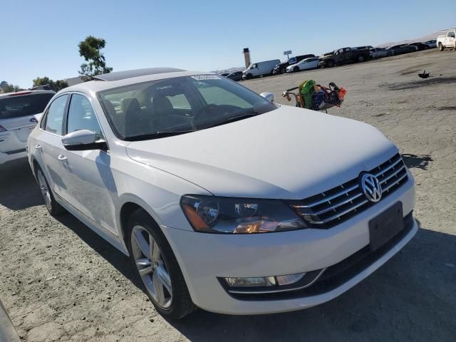 2013 Volkswagen Passat SEL