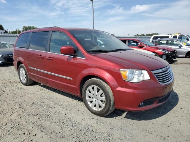 2013 Chrysler Town & Country Touring