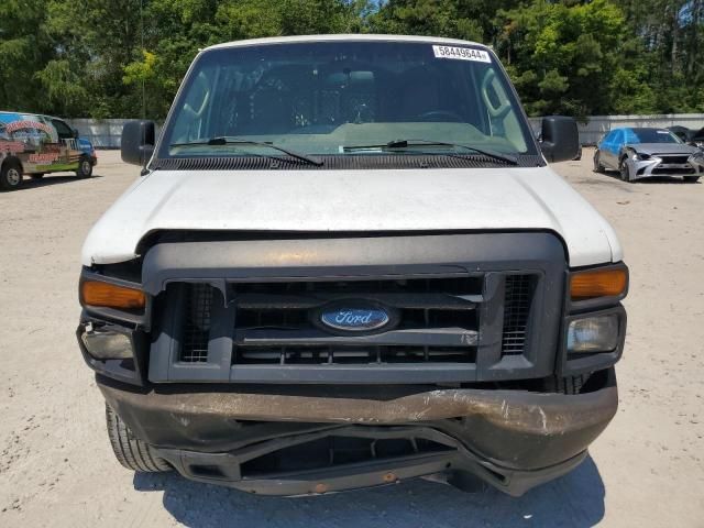 2013 Ford Econoline E350 Super Duty Van