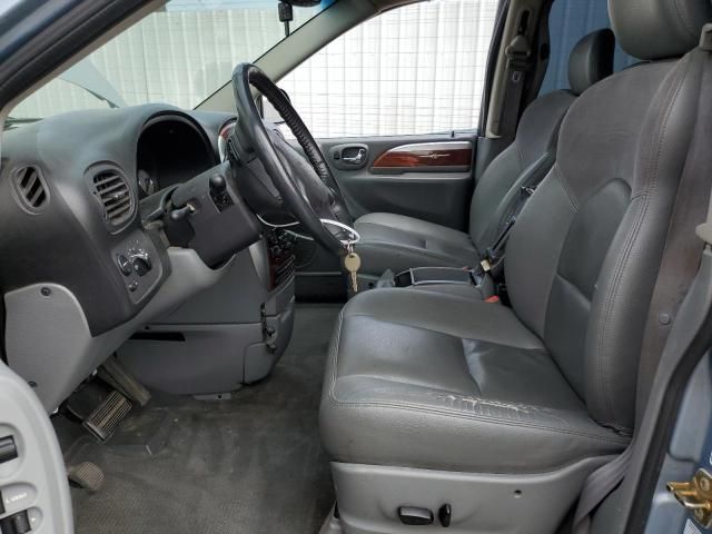 2005 Chrysler Town & Country Limited