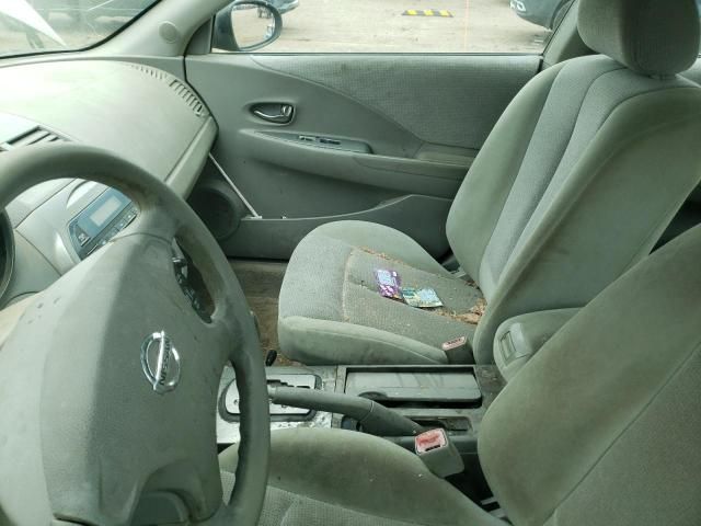 2004 Nissan Altima Base