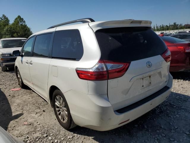 2015 Toyota Sienna XLE