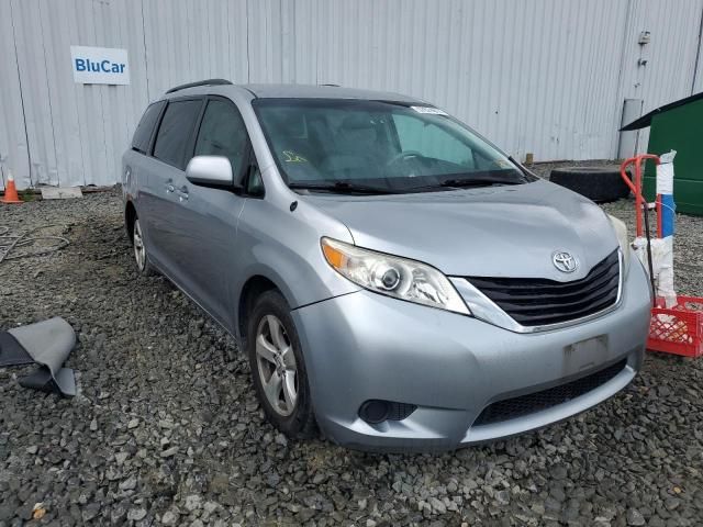 2011 Toyota Sienna LE