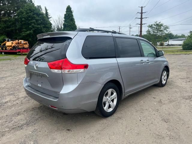 2012 Toyota Sienna LE