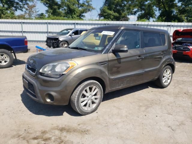 2013 KIA Soul +