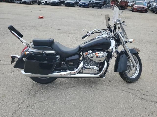 2004 Honda VT750 C