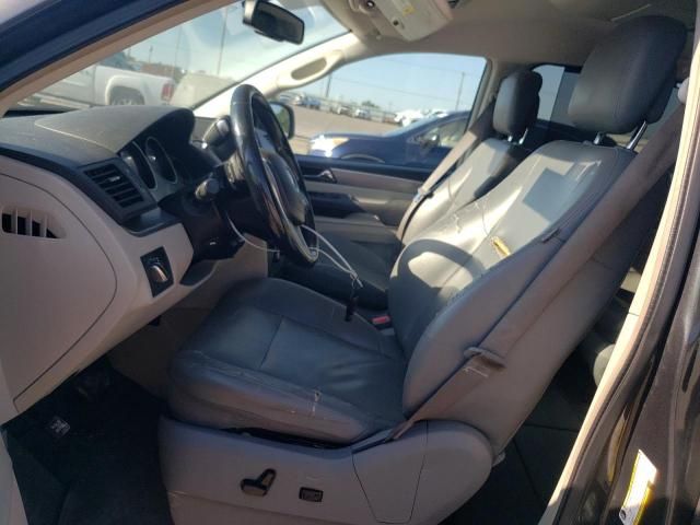 2012 Volkswagen Routan SE