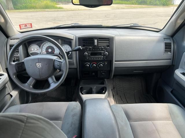 2005 Dodge Dakota Quad SLT