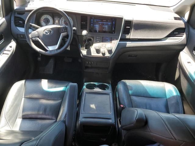 2015 Toyota Sienna Sport